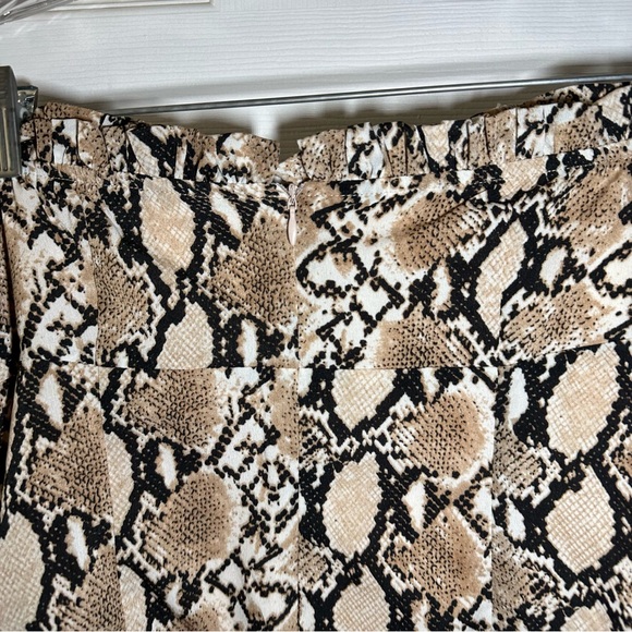 NWOT Wild Honey Tan Python/Reptile Print Off Shoulder Mini Dress size Medium - Picture 9 of 9